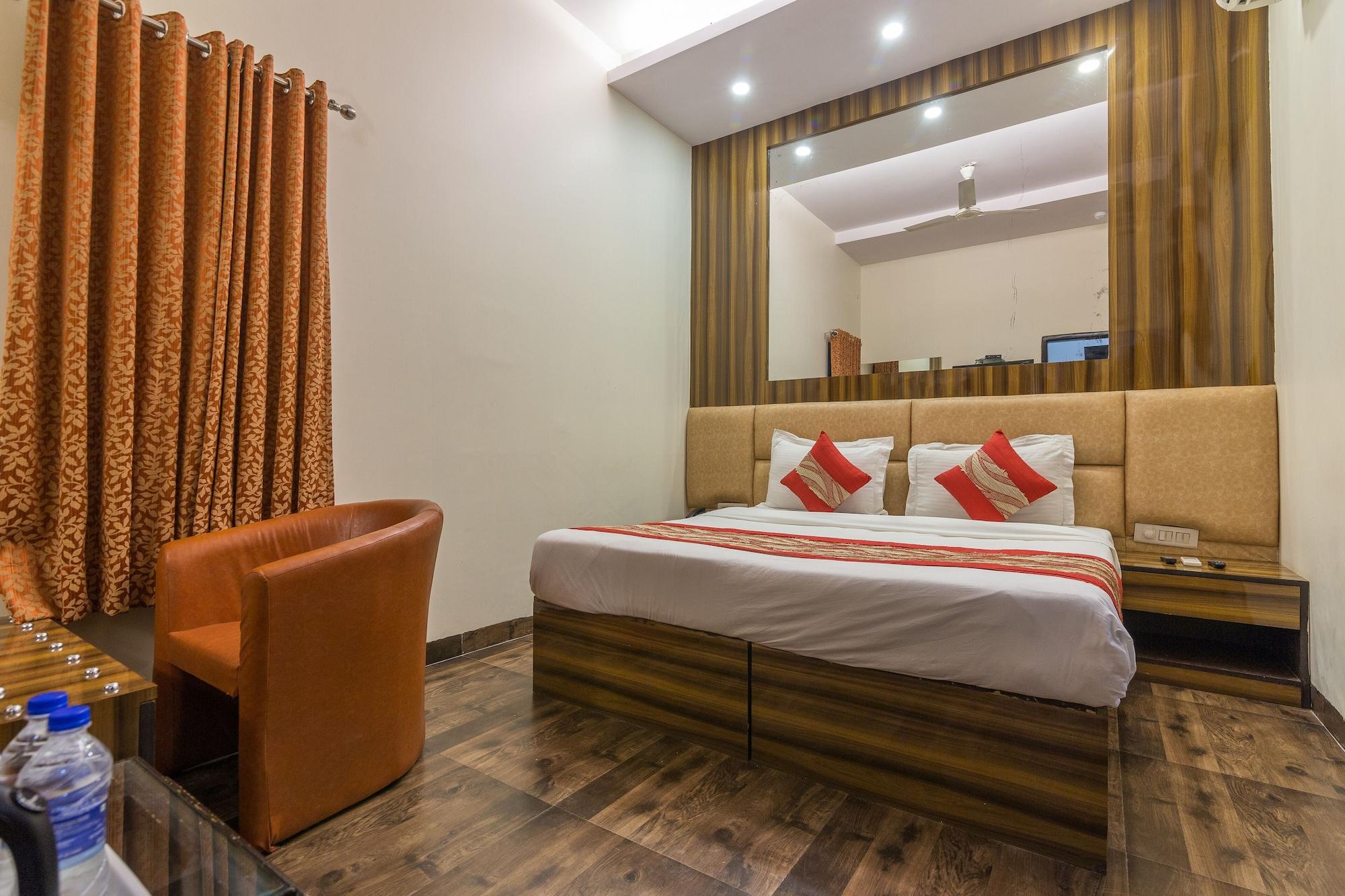 Rupam Hotel Delhi Zewnętrze zdjęcie